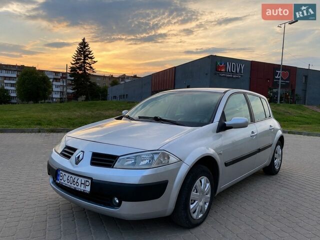 Сірий Рено Меган, об'ємом двигуна 1.5 л та пробігом 242 тис. км за 2900 $, фото 1 на Automoto.ua