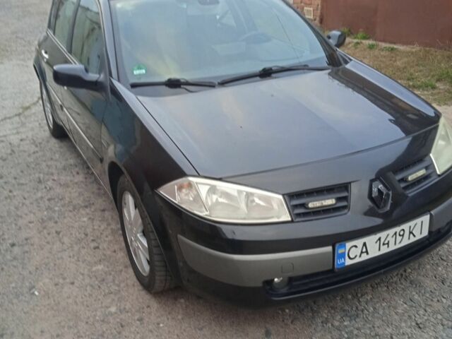 Серый Рено Меган, объемом двигателя 1.6 л и пробегом 222 тыс. км за 4200 $, фото 1 на Automoto.ua