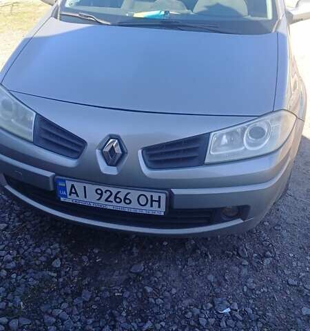 Серый Рено Меган, объемом двигателя 1.6 л и пробегом 139 тыс. км за 5200 $, фото 1 на Automoto.ua