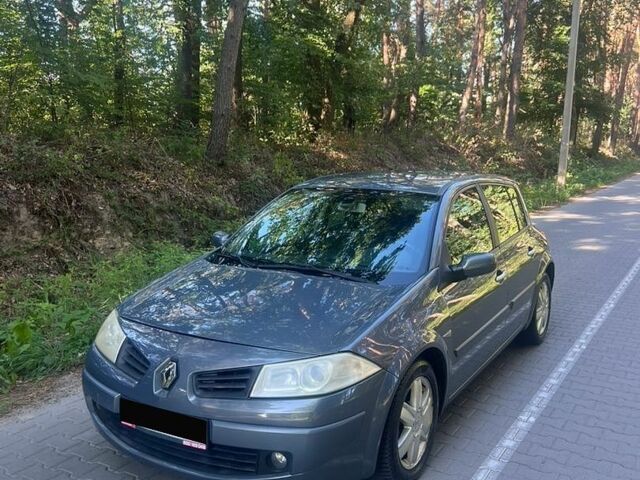 Сірий Рено Меган, об'ємом двигуна 1.9 л та пробігом 253 тис. км за 3850 $, фото 1 на Automoto.ua