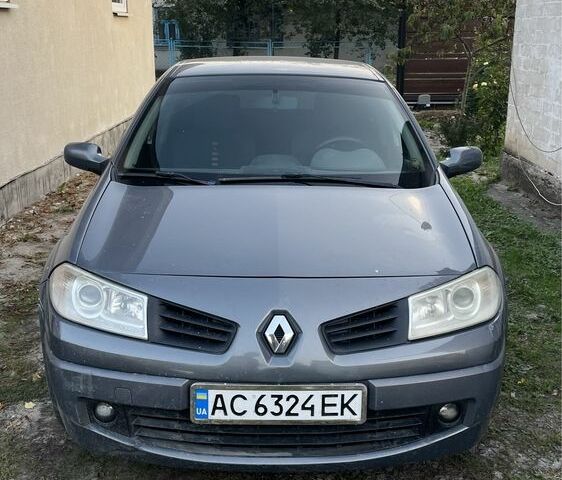 Серый Рено Меган, объемом двигателя 1.5 л и пробегом 200 тыс. км за 5000 $, фото 1 на Automoto.ua