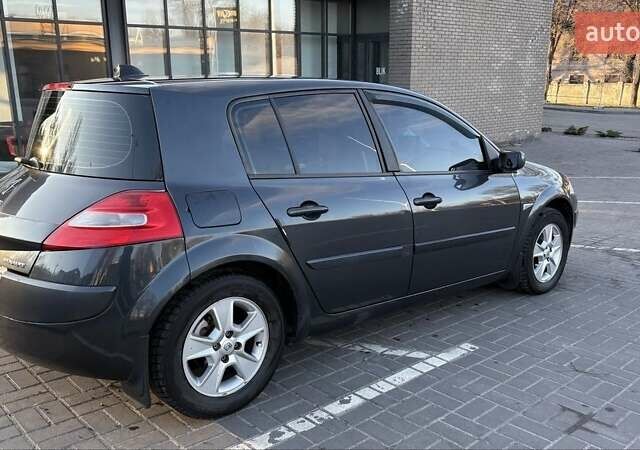 Сірий Рено Меган, об'ємом двигуна 1.6 л та пробігом 234 тис. км за 5200 $, фото 1 на Automoto.ua