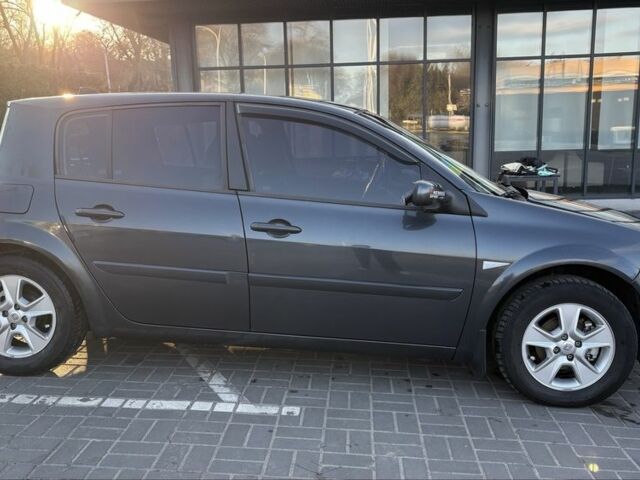 Серый Рено Меган, объемом двигателя 1.6 л и пробегом 234 тыс. км за 5200 $, фото 1 на Automoto.ua