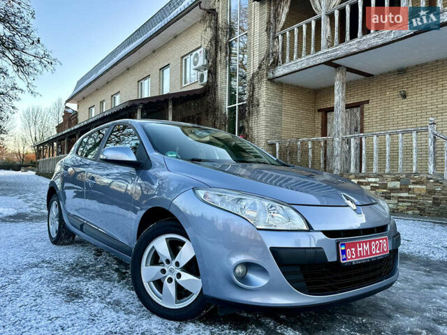 Серый Рено Меган, объемом двигателя 1.6 л и пробегом 153 тыс. км за 7550 $, фото 1 на Automoto.ua