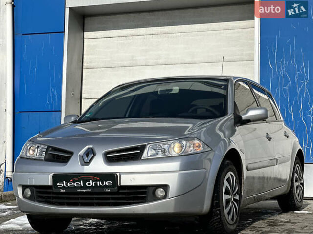 Сірий Рено Меган, об'ємом двигуна 1.6 л та пробігом 166 тис. км за 5699 $, фото 1 на Automoto.ua