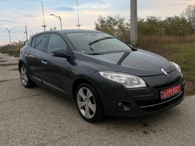 Серый Рено Меган, объемом двигателя 1.6 л и пробегом 192 тыс. км за 6000 $, фото 1 на Automoto.ua