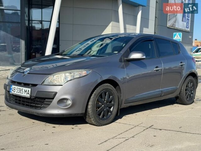 Серый Рено Меган, объемом двигателя 1.9 л и пробегом 251 тыс. км за 5400 $, фото 1 на Automoto.ua
