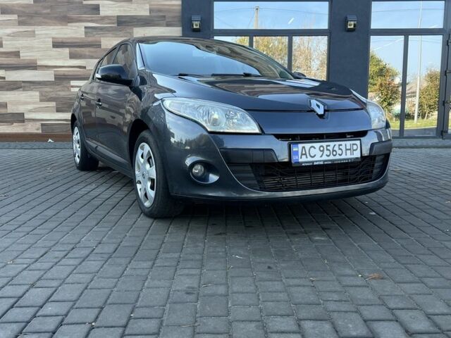Серый Рено Меган, объемом двигателя 1.5 л и пробегом 248 тыс. км за 5999 $, фото 1 на Automoto.ua