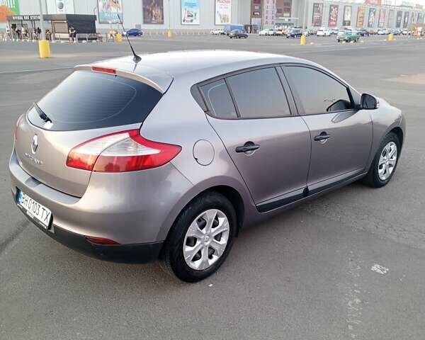 Серый Рено Меган, объемом двигателя 1.46 л и пробегом 259 тыс. км за 5500 $, фото 1 на Automoto.ua