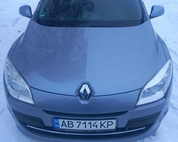 Сірий Рено Меган, об'ємом двигуна 1.6 л та пробігом 233 тис. км за 6100 $, фото 1 на Automoto.ua