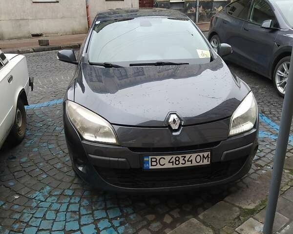 Сірий Рено Меган, об'ємом двигуна 1.6 л та пробігом 295 тис. км за 6900 $, фото 1 на Automoto.ua