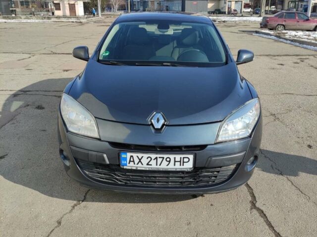 Сірий Рено Меган, об'ємом двигуна 1.5 л та пробігом 218 тис. км за 6500 $, фото 1 на Automoto.ua