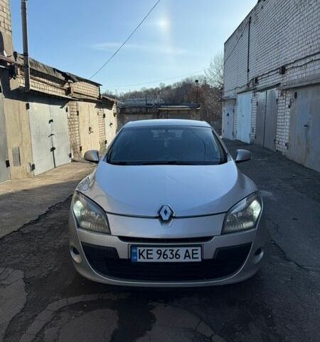 Серый Рено Меган, объемом двигателя 1.46 л и пробегом 370 тыс. км за 4999 $, фото 1 на Automoto.ua