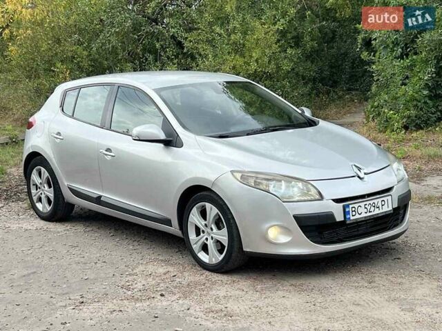 Сірий Рено Меган, об'ємом двигуна 1.5 л та пробігом 372 тис. км за 4550 $, фото 1 на Automoto.ua
