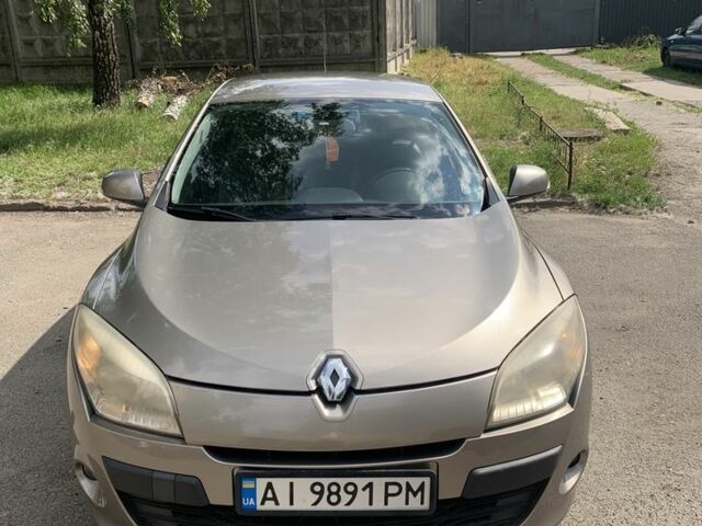 Сірий Рено Меган, об'ємом двигуна 1.5 л та пробігом 321 тис. км за 5500 $, фото 1 на Automoto.ua