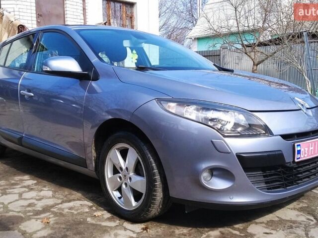 Сірий Рено Меган, об'ємом двигуна 1.6 л та пробігом 195 тис. км за 6699 $, фото 1 на Automoto.ua
