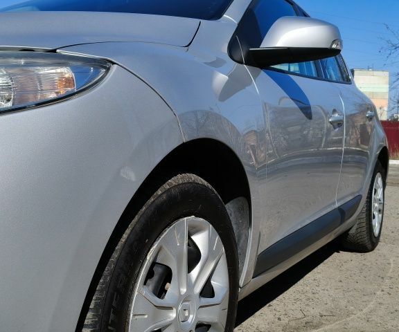 Сірий Рено Меган, об'ємом двигуна 1.6 л та пробігом 241 тис. км за 6600 $, фото 1 на Automoto.ua