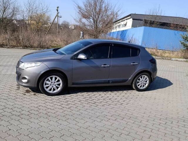 Серый Рено Меган, объемом двигателя 1.5 л и пробегом 308 тыс. км за 5900 $, фото 1 на Automoto.ua