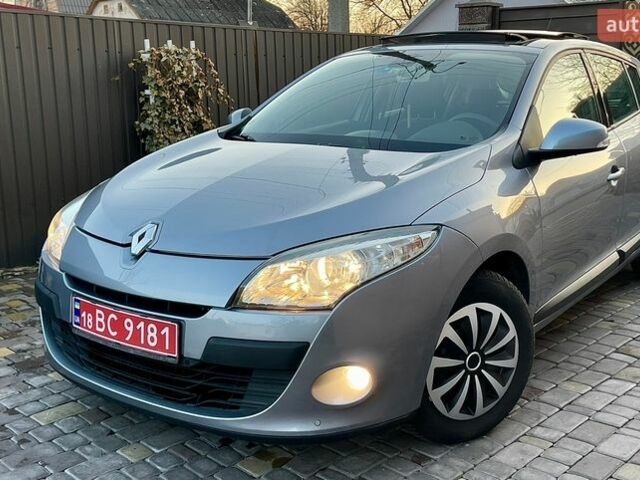 Серый Рено Меган, объемом двигателя 1.6 л и пробегом 96 тыс. км за 7850 $, фото 1 на Automoto.ua