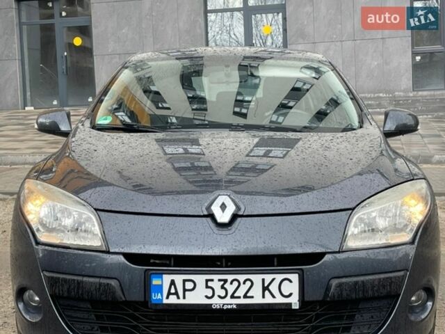 Серый Рено Меган, объемом двигателя 1.46 л и пробегом 220 тыс. км за 6500 $, фото 1 на Automoto.ua