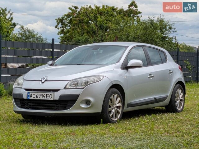 Сірий Рено Меган, об'ємом двигуна 1.5 л та пробігом 160 тис. км за 5300 $, фото 1 на Automoto.ua
