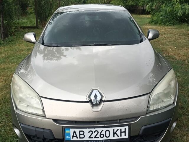 Сірий Рено Меган, об'ємом двигуна 1.5 л та пробігом 287 тис. км за 5300 $, фото 1 на Automoto.ua