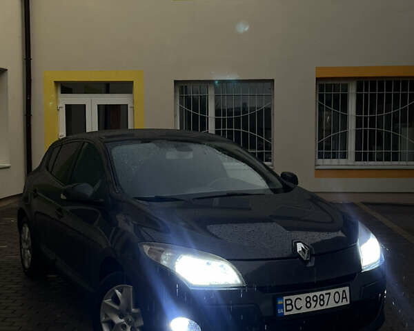 Серый Рено Меган, объемом двигателя 1.46 л и пробегом 288 тыс. км за 5050 $, фото 1 на Automoto.ua