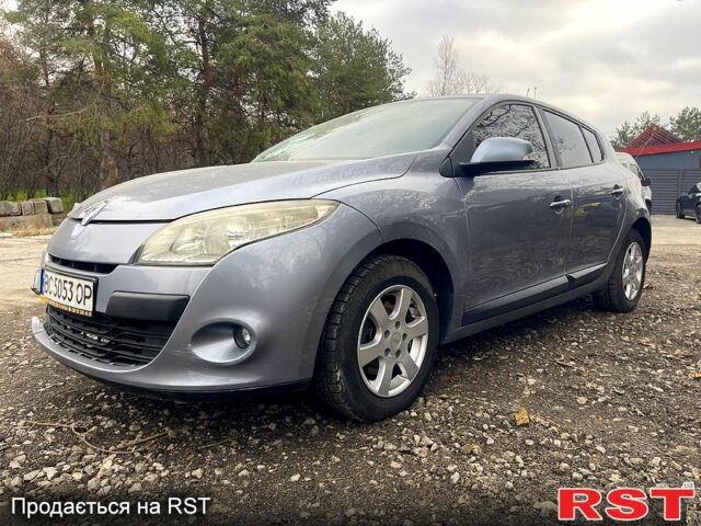 Серый Рено Меган, объемом двигателя 1.5 л и пробегом 300 тыс. км за 2500 $, фото 1 на Automoto.ua