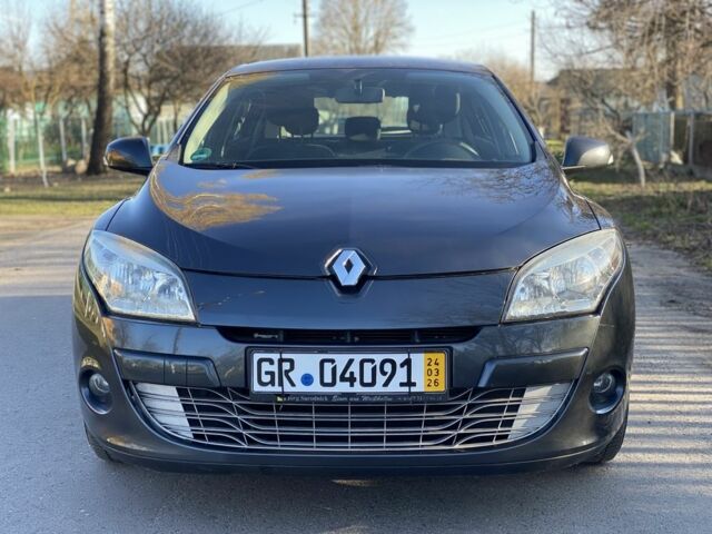 Сірий Рено Меган, об'ємом двигуна 1.6 л та пробігом 121 тис. км за 6550 $, фото 1 на Automoto.ua