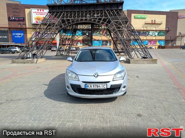 Сірий Рено Меган, об'ємом двигуна 1.5 л та пробігом 342 тис. км за 5600 $, фото 1 на Automoto.ua