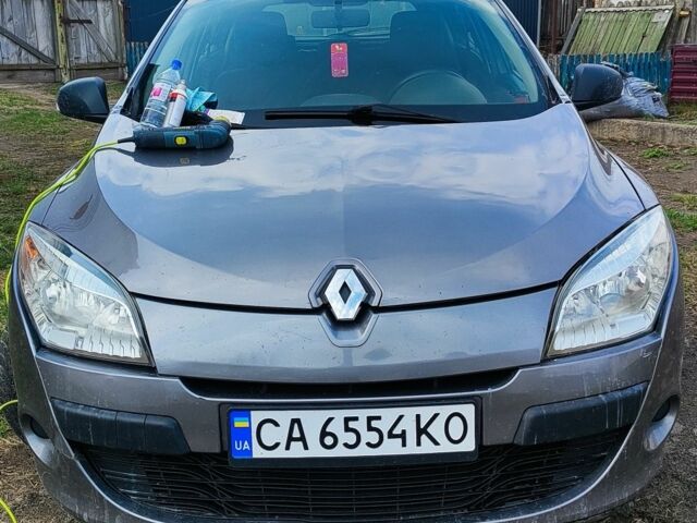 Сірий Рено Меган, об'ємом двигуна 1.6 л та пробігом 213 тис. км за 6000 $, фото 1 на Automoto.ua