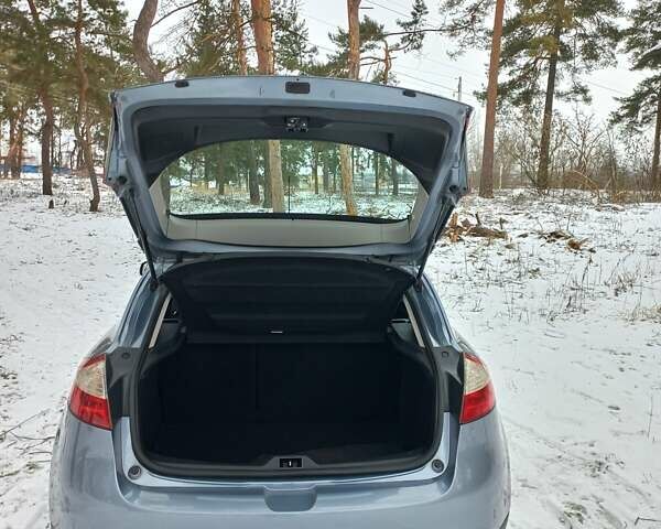 Серый Рено Меган, объемом двигателя 1.4 л и пробегом 210 тыс. км за 6300 $, фото 1 на Automoto.ua