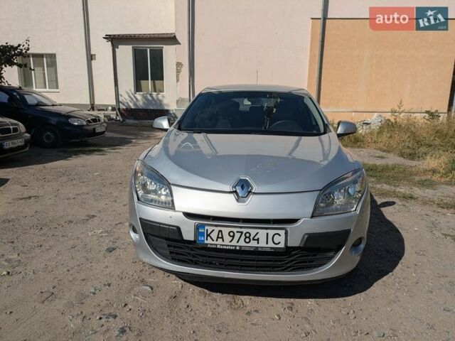 Сірий Рено Меган, об'ємом двигуна 1.46 л та пробігом 342 тис. км за 5850 $, фото 1 на Automoto.ua
