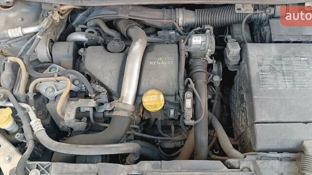 Серый Рено Меган, объемом двигателя 1.5 л и пробегом 230 тыс. км за 5500 $, фото 1 на Automoto.ua