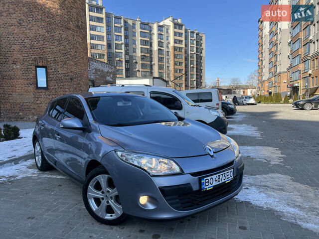 Серый Рено Меган, объемом двигателя 1.46 л и пробегом 251 тыс. км за 6450 $, фото 1 на Automoto.ua