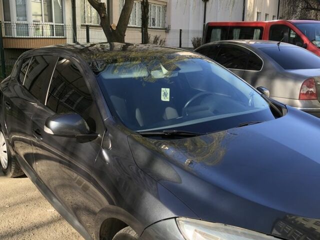 Серый Рено Меган, объемом двигателя 1.5 л и пробегом 286 тыс. км за 5500 $, фото 1 на Automoto.ua