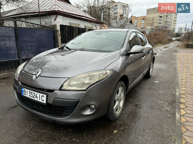 Серый Рено Меган, объемом двигателя 2 л и пробегом 254 тыс. км за 6490 $, фото 1 на Automoto.ua