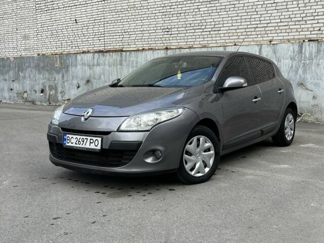 Сірий Рено Меган, об'ємом двигуна 1.5 л та пробігом 297 тис. км за 5700 $, фото 1 на Automoto.ua