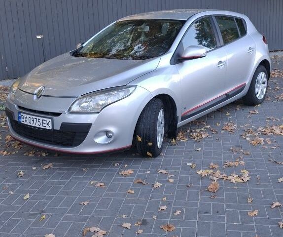 Сірий Рено Меган, об'ємом двигуна 1.5 л та пробігом 248 тис. км за 6519 $, фото 1 на Automoto.ua