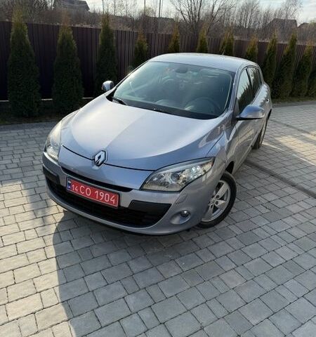 Сірий Рено Меган, об'ємом двигуна 1.6 л та пробігом 177 тис. км за 6999 $, фото 1 на Automoto.ua