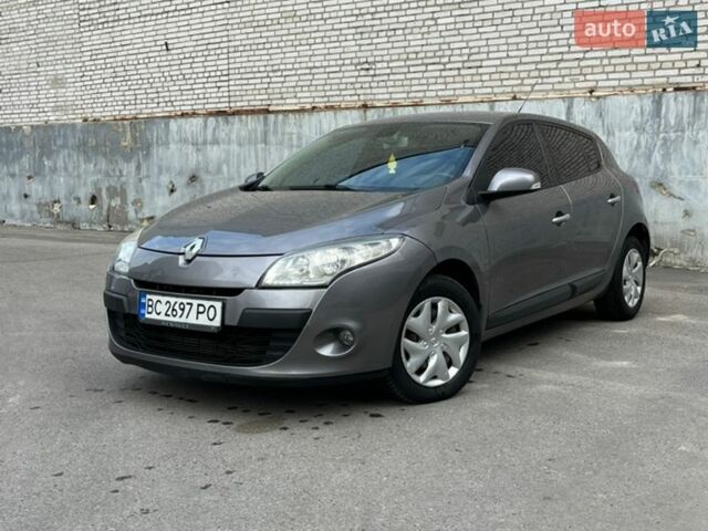 Сірий Рено Меган, об'ємом двигуна 1.46 л та пробігом 297 тис. км за 5700 $, фото 1 на Automoto.ua