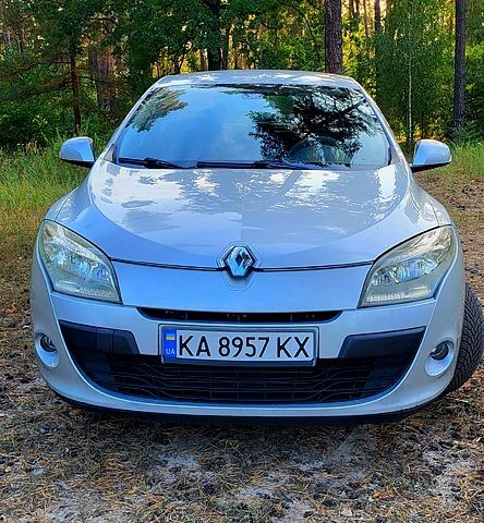 Сірий Рено Меган, об'ємом двигуна 1.5 л та пробігом 352 тис. км за 5150 $, фото 1 на Automoto.ua