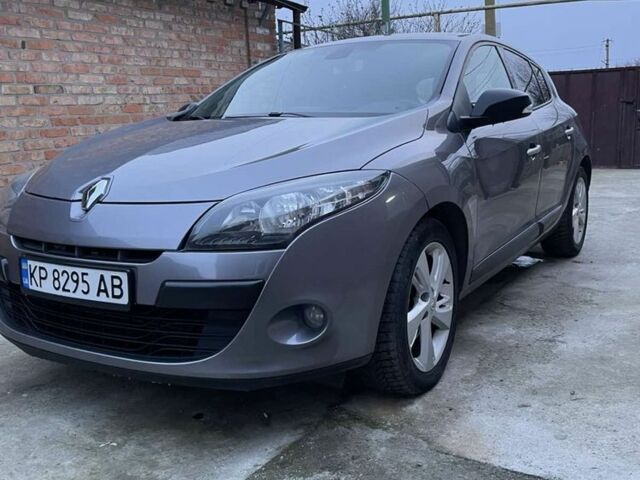 Серый Рено Меган, объемом двигателя 1.5 л и пробегом 203 тыс. км за 6200 $, фото 1 на Automoto.ua