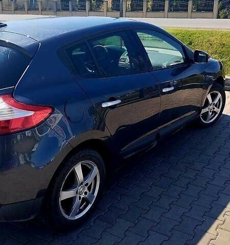 Серый Рено Меган, объемом двигателя 1.9 л и пробегом 320 тыс. км за 6300 $, фото 1 на Automoto.ua