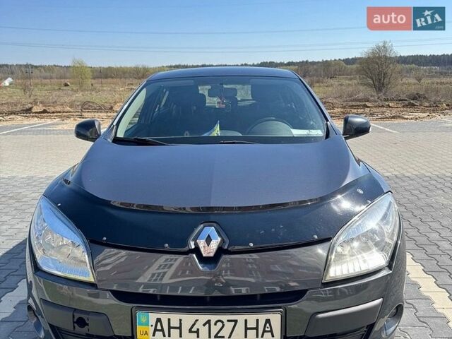 Серый Рено Меган, объемом двигателя 1.5 л и пробегом 180 тыс. км за 5000 $, фото 1 на Automoto.ua
