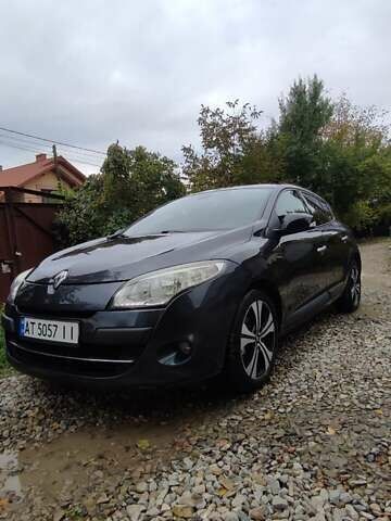 Сірий Рено Меган, об'ємом двигуна 1.46 л та пробігом 132 тис. км за 7550 $, фото 1 на Automoto.ua