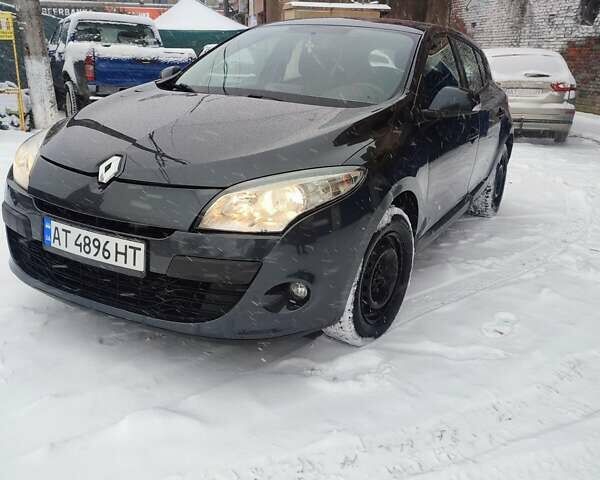 Серый Рено Меган, объемом двигателя 1.46 л и пробегом 296 тыс. км за 7000 $, фото 1 на Automoto.ua