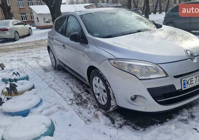 Сірий Рено Меган, об'ємом двигуна 1.5 л та пробігом 220 тис. км за 8500 $, фото 1 на Automoto.ua