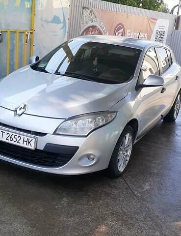 Серый Рено Меган, объемом двигателя 1.5 л и пробегом 282 тыс. км за 7499 $, фото 1 на Automoto.ua