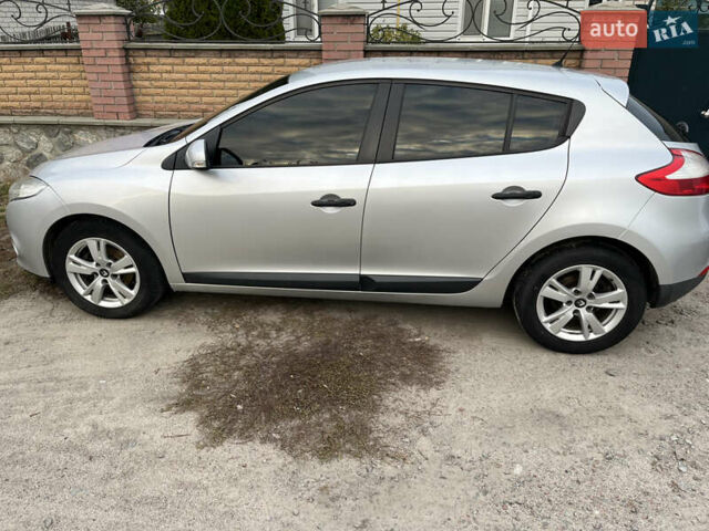 Сірий Рено Меган, об'ємом двигуна 1.5 л та пробігом 251 тис. км за 6200 $, фото 1 на Automoto.ua